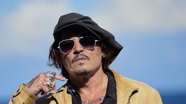 En esta fotografía de archivo del 20 de septiembre de 2020, el actor y productor de cine Johnny Deep durante la sesión fotográfica de su película Crock of Gold: A Few Rounds with Shane Macgoman en la 68ª edición del Festival de Cine de San Sebastián en San Sebastián, España.&nbsp;