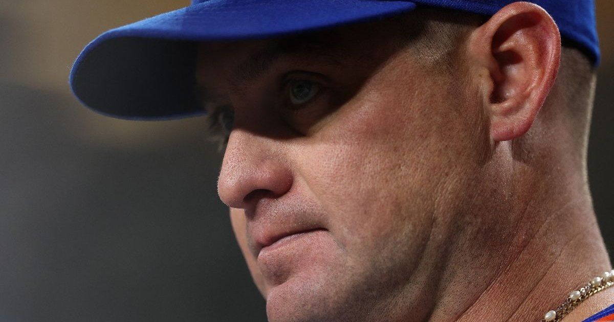 El venezolano Carlos Mendoza continuará como mánager de los Mets en 2026