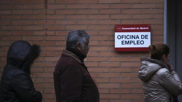 En España, 4.18 millones de personas están sin trabajo (REUTERS)