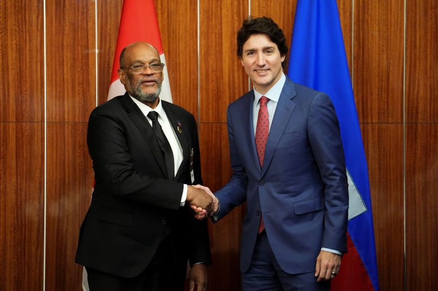 El primer ministro canadiense Justin Trudeau, derecha, participa de una reunión bilateral con el primer ministro de Haití, Ariel Henry, durante la conferencia de jefes de gobierno de la Comunidad del Caribe (CARICOM) en Nassau, Bahamas, jueves 16 de febrero de 2023.