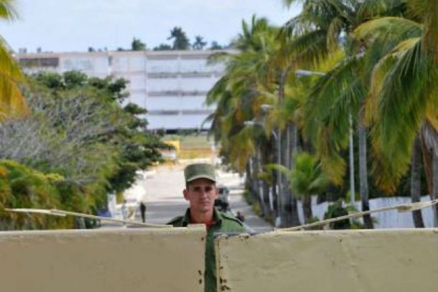 Entrada de una de las cárceles cubanas donde, dicen los Castro, que no hay presos políticos. (EFE/ARCHIVO)