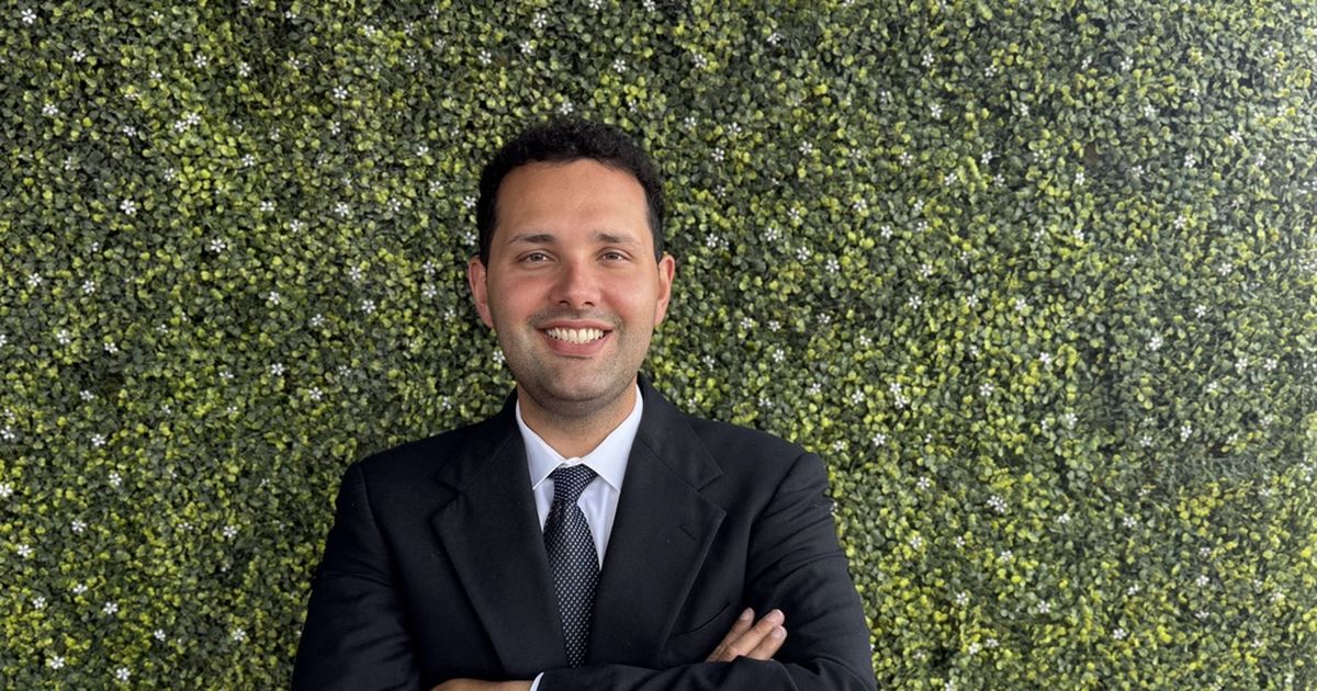 Bryan Calvo promete transformar Hialeah desde sus cimientos, si sale electo alcalde