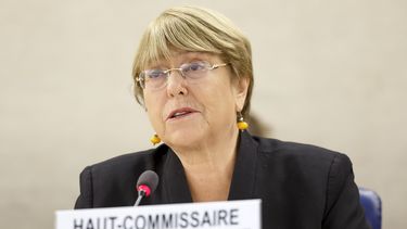 La Alta Comisionada de las Naciones Unidas para los Derechos Humanos, Michelle Bachelet, asiste a la apertura de la 42ª sesión del Consejo de Derechos Humanos en la sede europea de las Naciones Unidas en Ginebra, Suiza, el lunes 9 de septiembre de 2019. 
