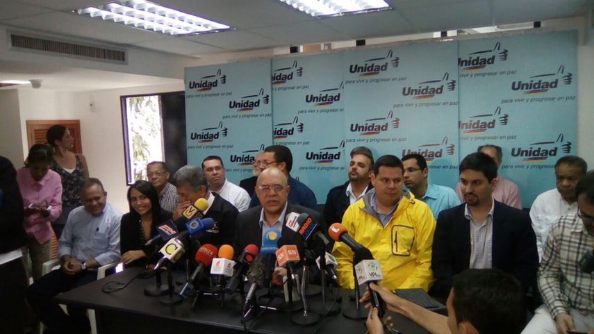 Se construyó un mecanismo de peso ponderado de los partidos, se tomarán decisiones a partir del debate, aseguró Torrealba.