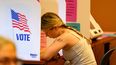 Una joven ejerce el derecho al voto en mayo de 2026 durante las primarias republicanas de Ohio. Una joven ejerce el derecho al voto en mayo de 2026 durante las primarias republicanas de Ohio.