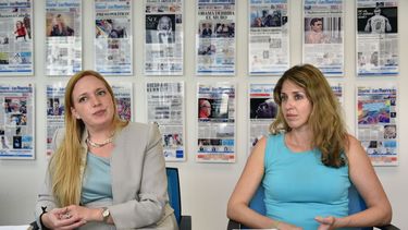 Adonia Simpson (Izq.), directora del programa de familia de Americans for Immigration Justice, y Wendi Adelson, directora ejecutiva de IMPAC.&nbsp;