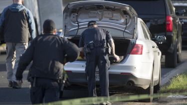 Por el momento, las autoridades policiales y sanitarias de la ciudad sureña no desvelaron ni la identidad de la persona fallecida, ni ofrecieron ningún detalle exacto sobre el paquete sospechoso.