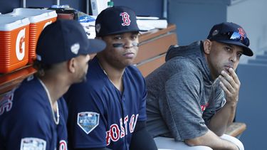 Tras el juego del viernes por la noche, el manager de Boston, Alex Cora, no tenía claro su abridor del sábado.