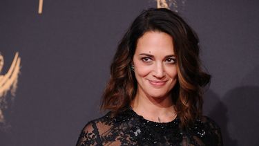 Argento, de 42 años, aparecerá en los primeros episodios ya grabados, que serán emitidos a partir del jueves, pero será reemplazada luego por un nuevo jurado a designar en los programas en vivo.&nbsp;