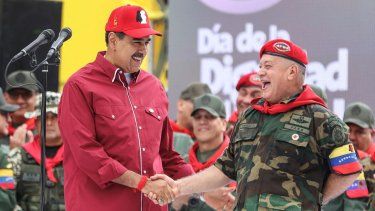 El dictador Nicolás Maduro y el número dos del chavismo Diosdado Cabello.