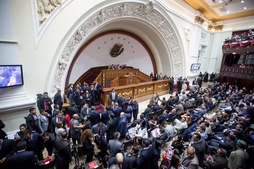 Aristóbulo Istúriz, vicepresidente de Venezuela, mantuvo este martes la tesis de que el sabotaje a la economía del país caribeño se acrecentó en 2015 (CAPTURA DE VIDEO)