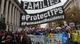 Fotografía de archivo fechada en septiembre de 2019 que muestra a cientos de personas en una manifestación en Washington que pide se proteja a los beneficiarios del TPS.