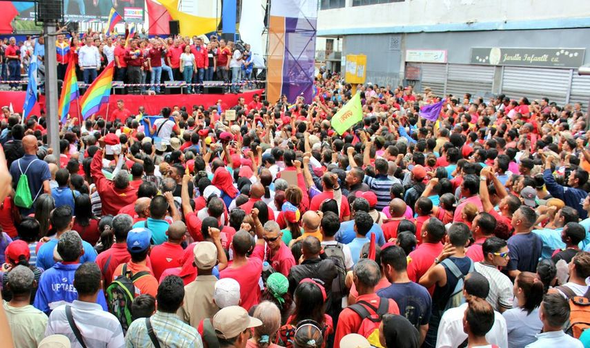 Marcha realizada por el Partido Socialista Unido de Venezuela.&nbsp;