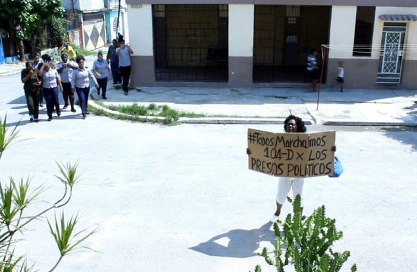 Al menos 40 Damas de Blanco&nbsp;y otros activistas que se disponían a participar en la Campaña #TodosMarchamos por la libertad de los presos políticos