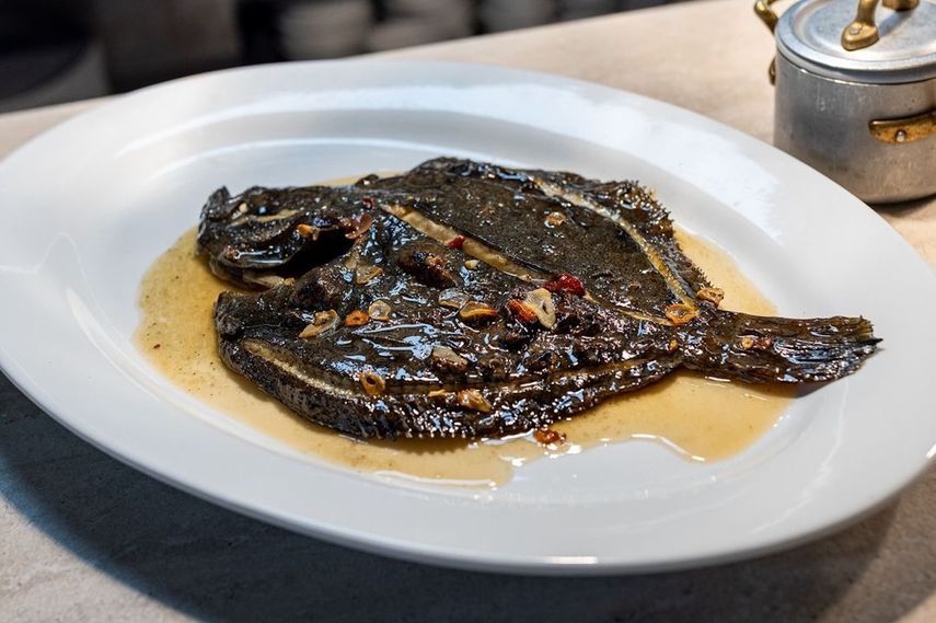 El rodaballo asado estilo Getaria.