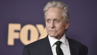 Michael Douglas es honrado con la Palma de Oro de honor del Festival de Cannes.