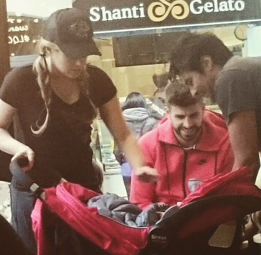 La situación se puso complicada cuando el artista, José María Muscari se acercó a la pareja para pedirle una foto en conjunto en un centro comercial.