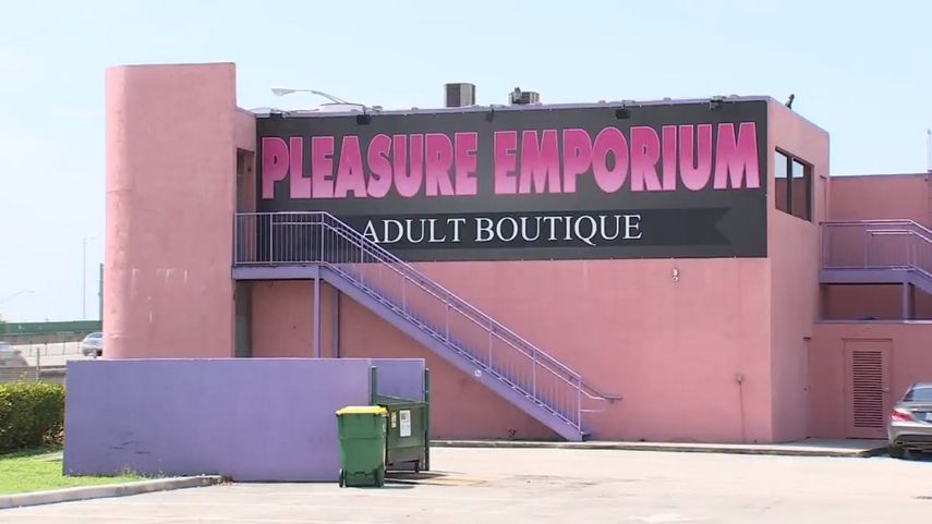Imagen de la tienda de adultos Pleasure Emporium, en Hollywood, Florida.