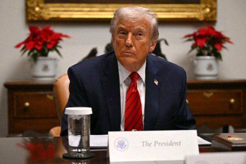 El presidente estadounidense Donald Trump durante una mesa redonda en la Sala Roosevelt de la Casa Blanca en Washington, D.C., el 10 de diciembre de 2025.&nbsp;