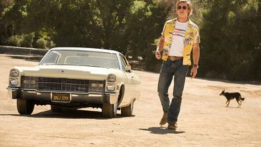 Protagonizada por Brad Pitt, Leonardo DiCaprio y Margot Robbie, la película ha sido recibida con polémica por su retrato de Bruce Lee.&nbsp;