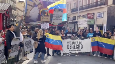 Venezolanos en España exigen su derecho al voto. 