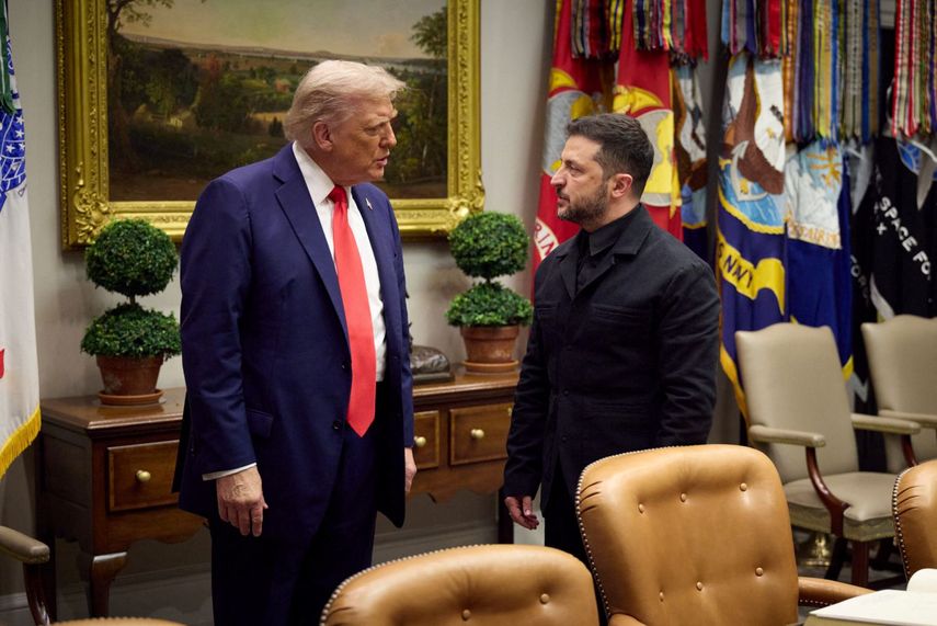 El presidente de Estados Unidos Donald J. Trump y el mandatario ucraniano Volodimir Zelenski durante otro de los momentos de este lunes 18 de agosto en la Casa Blanca.