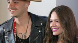 Los hermanos Jesse y Joy Huerta, del d&uacute;o Jesse & Joy,&nbsp;posan durante una conferencia de prensa en la Ciudad de M&eacute;xico.