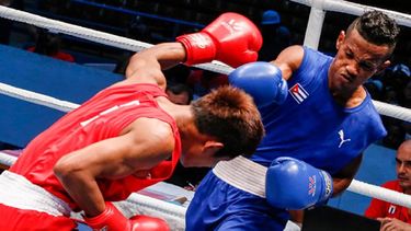 Boxeador cubano se suma a ola de fugas tras debut profesional