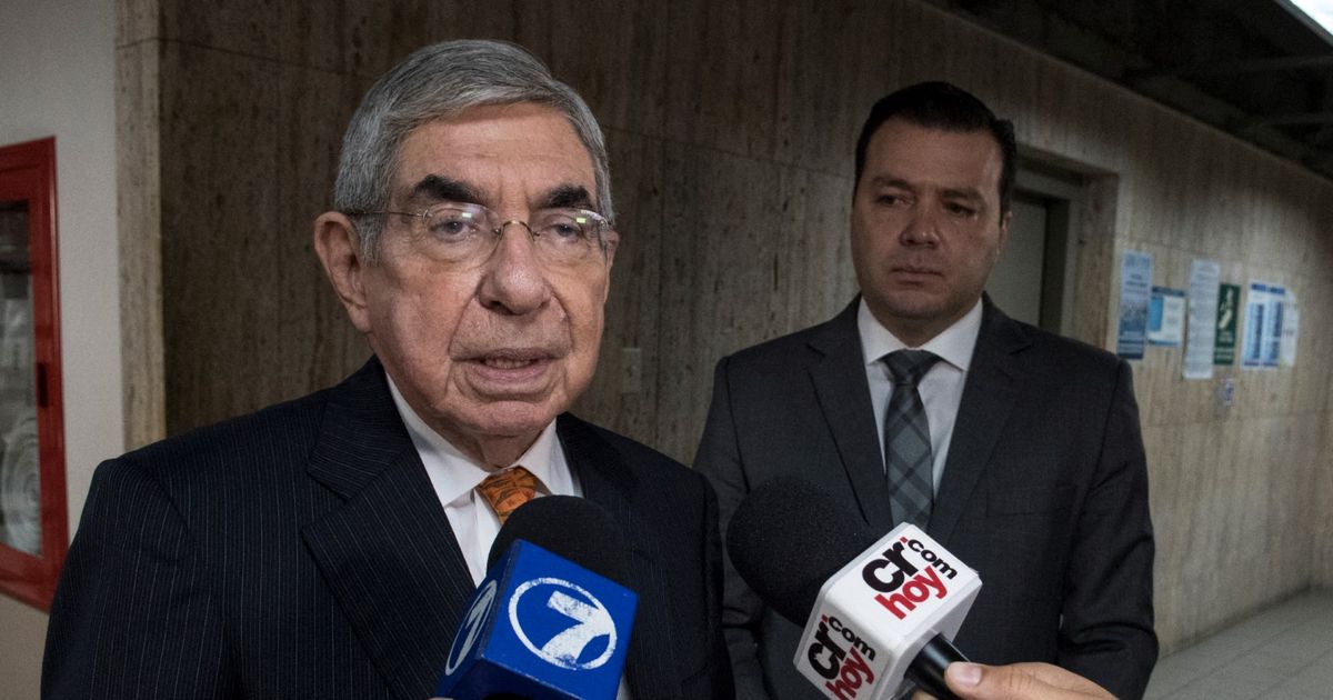 EEUU cancela visa al expresidente Óscar Arias