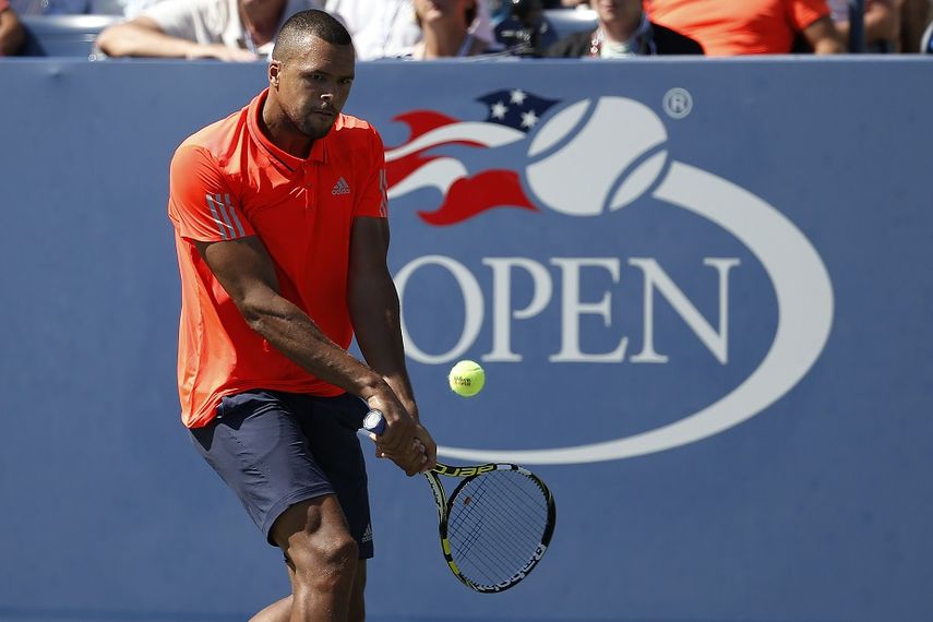 Tsonga llega dominante a los cuartos de final del último Grand Slam del año. (Reuters)