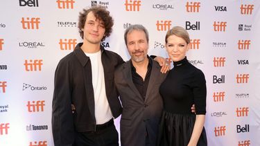 Denis Villeneuve y Tanya Lapointe asisten al estreno de Dune durante el Festival Internacional de Cine de Toronto 2021 en Cinesphere el 11 de septiembre de 2021 en Toronto, Ontario.&nbsp;