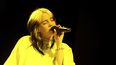 Billie Eilish canta en la fiesta de Spotify para los nominados al Grammy al mejor artista nuevo, el jueves 23 de enero del 2020 en The Lot Studios en West Hollywood, California. 
