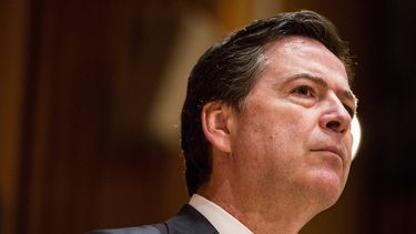 Comey está actualmente escribiendo un libro que, según su editorial, Flatiron Books, tratará sobre qué es el liderazgo bueno y ético, y cómo guía las decisiones sensatas, e incluirá anécdotas de su carrera.&nbsp;