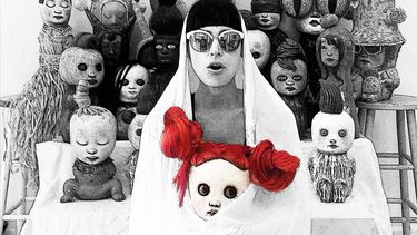 La&nbsp;escultora venezolana&nbsp;Mariana Monteagudo. El trabajo m&aacute;s reciente de la artista se titula&nbsp;Uncanny.