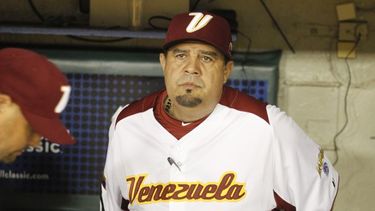 Luis Sojo también dirigió a Venezuela en los dos Clásicos Mundiales de Béisbol. (ARCHIVO) 