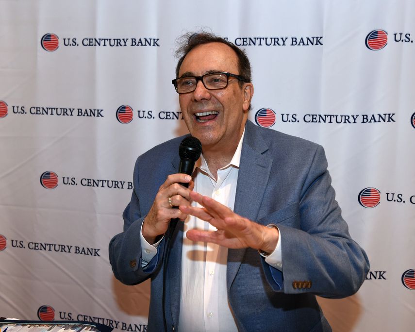 El escritor, periodista y analista internacional Carlos Alberto Montaner.