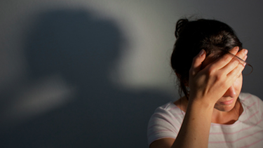 Mira y su familia se enteraron de que tenía lupus erimatoso sistémico cuando tenía 11 años. Ahora participa en grupos con otros pacientes e intenta llevar adelante una vida normal.