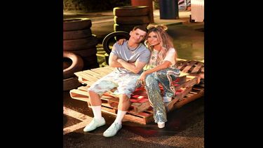 Gloria Trevi y Guaynaa estrenan el tema Nos volvimos locos.