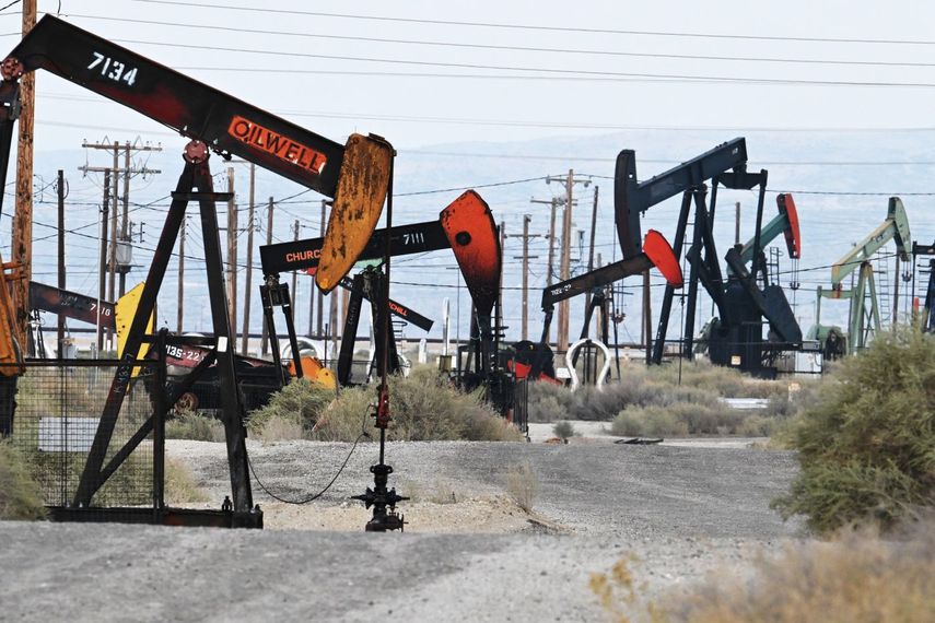Pozos en una zona petrolera de California.