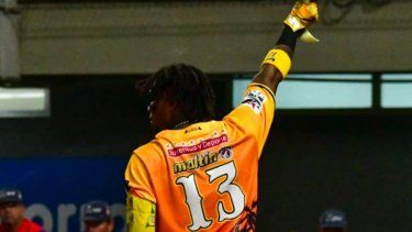 El grandeligas venezolano Ronald Acuña durante el juego con los Tiburones de La Guaira&nbsp;