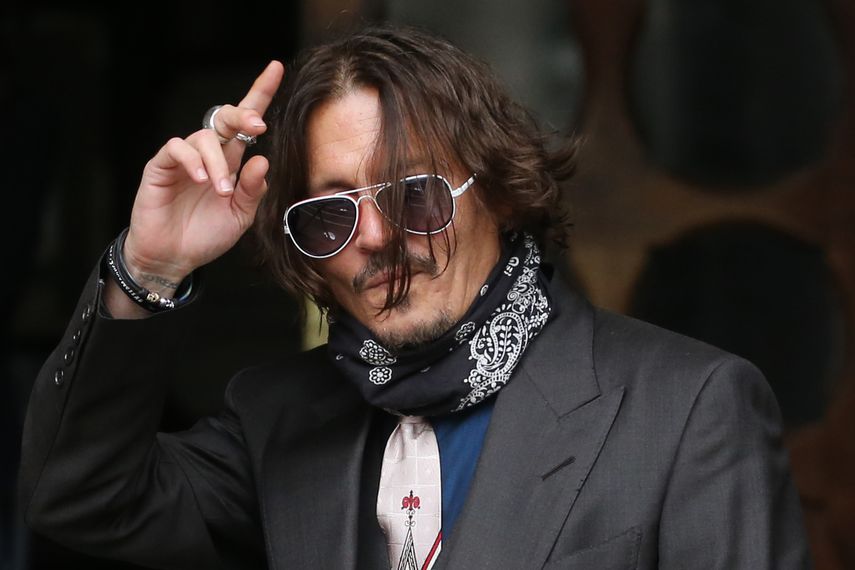 Johnny Depp arriba a la audiencia por su demanda por difamaci&oacute;n contra el tabloide brit&aacute;nico The Sun y su propietario News Group Newspapers (NGN).&nbsp;
