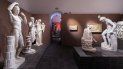 En esta foto sin fecha proporcionada el lunes 12 de octubre de 2020, estatuas antiguas de mármol griegas y romanas previo a una exposición en la recién remodelada Villa Caffarelli, uno de los espacios de exhibiciones en el Museo Capitolino con vista al antiguo Foro Romano, en Roma. En esta foto sin fecha proporcionada el lunes 12 de octubre de 2020, estatuas antiguas de mármol griegas y romanas previo a una exposición en la recién remodelada Villa Caffarelli, uno de los espacios de exhibiciones en el Museo Capitolino con vista al antiguo Foro Romano, en Roma.