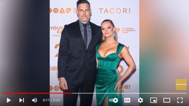 El actor Joe Manganiello y la actriz Caitlin OConnor.