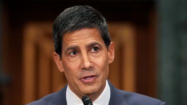 Kevin Warsh, nominado por el presidente Donald Trump para presidente de la Reserva Federal, testifica durante su audiencia de confirmación ante el Comité del Senado sobre Banca, Vivienda y Asuntos Urbanos en el Edificio de Oficinas del Senado Dirksen, en Washington, DC.