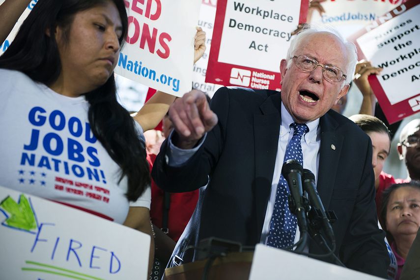 Sanders, conocido por su crítica de la creciente desigualdad en el país, afirmó que los latinos, probablemente más que la mayoría, están profundamente preocupados por el estado de la economía. (EFE)
