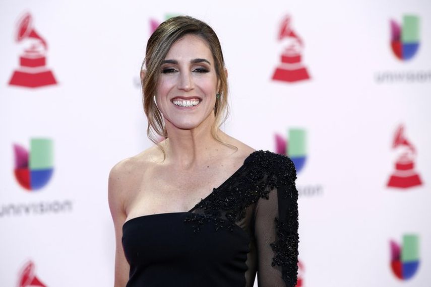 En esta foto del 15 de noviembre del 2018, Soledad Pastorutti llega a la ceremonia de los Latin Grammy en el MGM Grand Garden Arena en Las Vegas. La cantante argentina celebra 25 a&ntilde;os de trayectoria con el &aacute;lbum Parte de m&iacute;, lanzado el viernes 25 de septiembre del 2020.&nbsp;