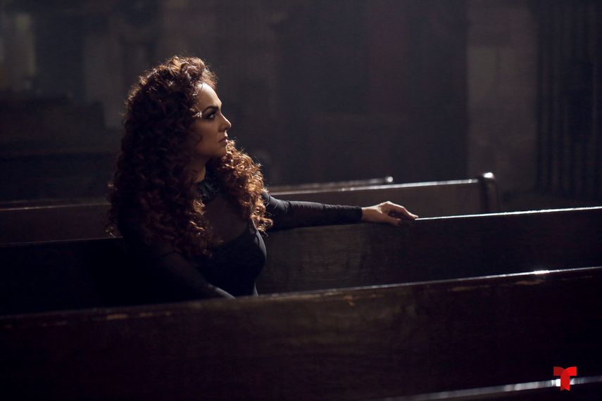 Maricela Gonz&aacute;lez como La Felina en una escena de la nueva temporada de La do&ntilde;a.