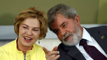 El expresidente de Brasil, Luiz Inácio Lula da Silva, y su esposa, Marisa Leticia Lula da Silva