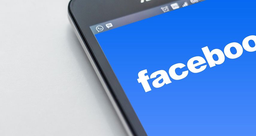 Condenan a mujer a dos años de cárcel por comentarios en Facebook
