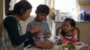 La serie es una creaci&oacute;n de Lee Eisenberg, Kumail Nanjiani y Emily V. Gordon y Alan Yang junto con la revista Epic Magazine.